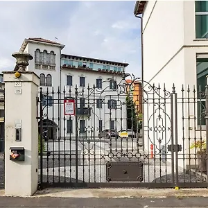  Apartment Lux 2 Metro M2